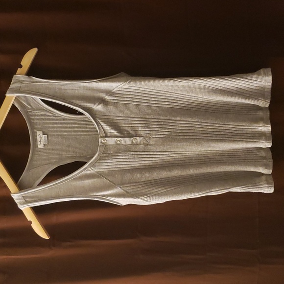Splendid Tops - $5 IF YOU PURCHASE 5 OR MORE - SPLENDID gray henley tank